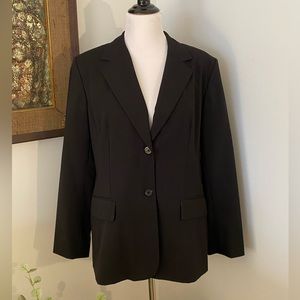 Closet Essential - NWOT, Black Blazer by Worthington